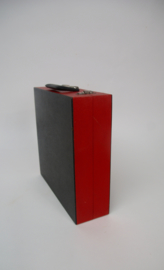 Rood met zwarte harmonica platenkoffer