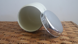 Witte emaille suikerpot