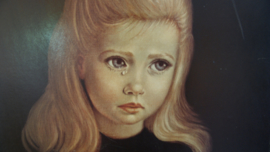 Schilderijtje van huilend meisje door Spencer