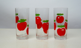 glas met rode appelprint