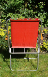 Vintage tuinstoel met bloemenprint