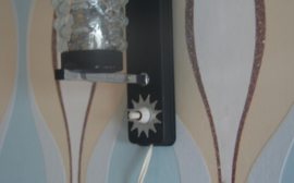 Wandlampje met reliëf glas