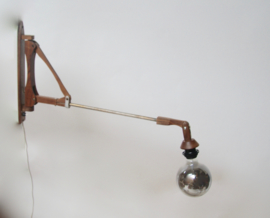 Vintage houten wandlamp uit Italië