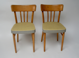 vintage KOK stoel, licht hout met skai leren zitting