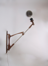 Vintage houten wandlamp uit Italië