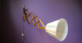 Houten harmonicalamp/schaarlamp Nederlands Octrooi