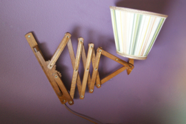 Houten harmonicalamp/schaarlamp Nederlands Octrooi