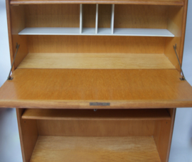 Pastoe kast uit de Oak Serie; design Cees Braakman/Martin Visser