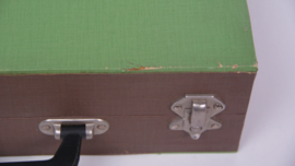 Groene vintage platenkoffer