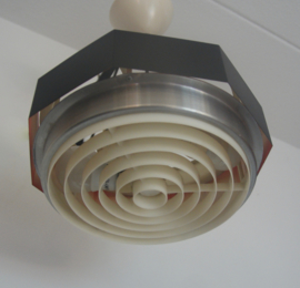 Zwart met metalen hanglamp