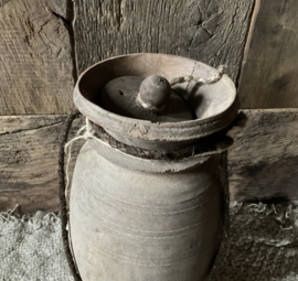 Oude houten  kruikjes 14