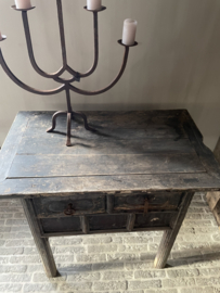 Chinees kastje, oud hout
