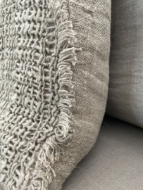 Kussen BRUUT  - 'Only for linen lovers' By Puur Wonen