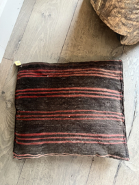 W7 -  Vintage Antiek Perzisch Kussen – Handgemaakt uit Kamelenzak