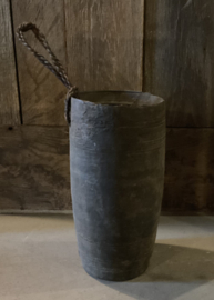Oude houten pot w18