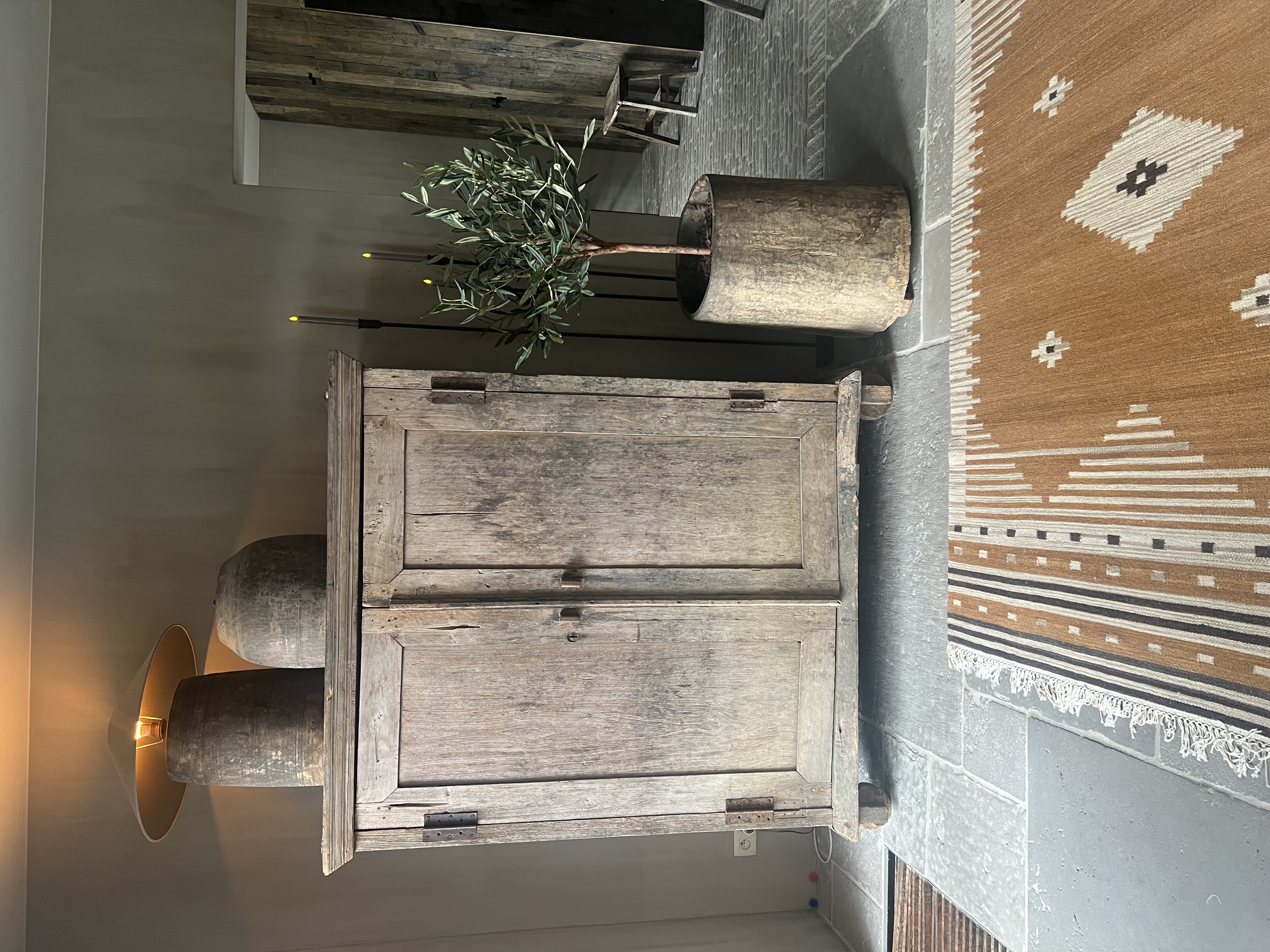 Grote houten pot met deksel