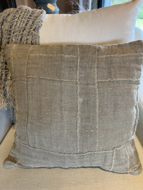 Kussen PATCHWORK vierkant  - 'Only for linen lovers' By Puur Wonen