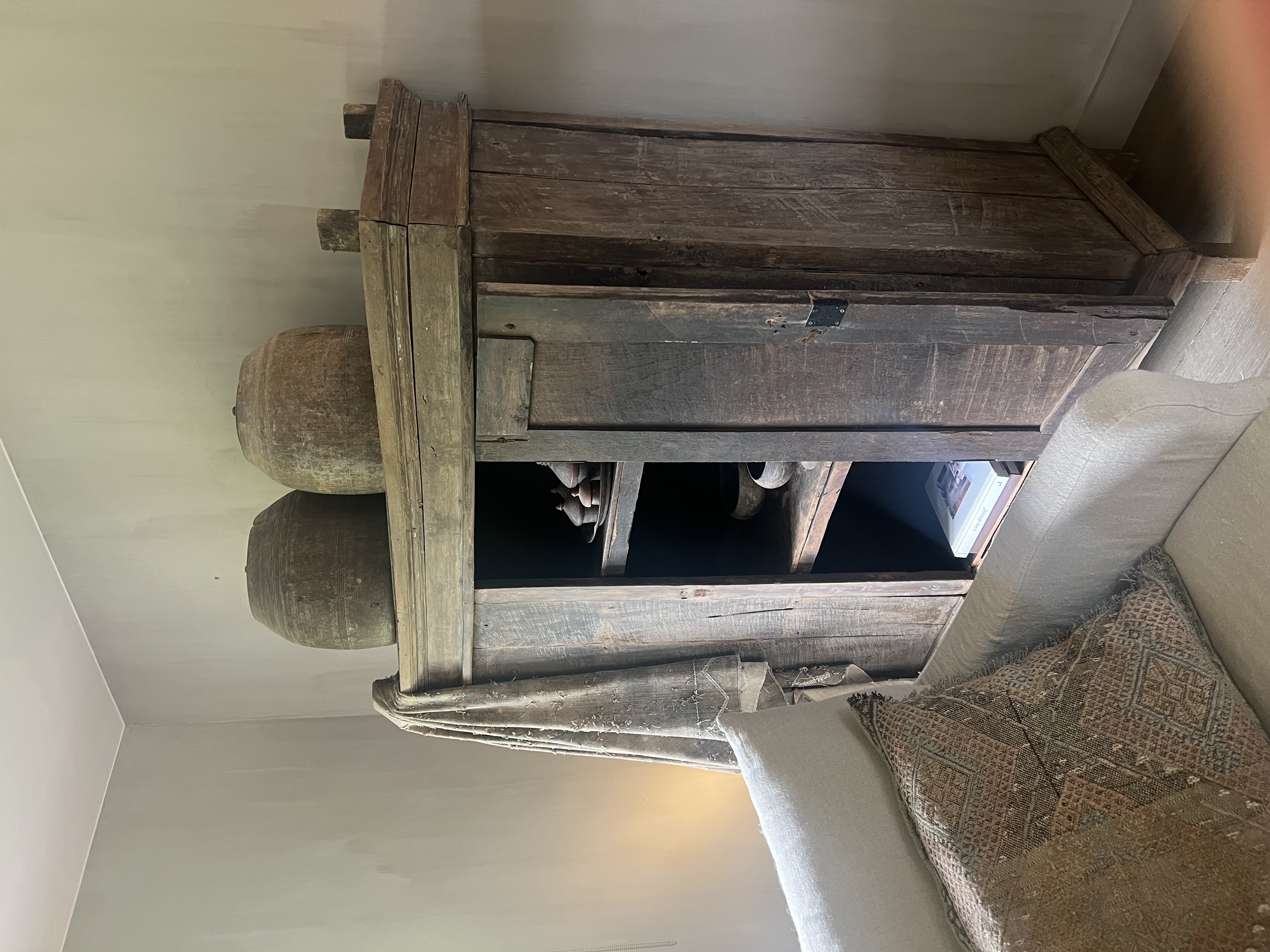 Grote houten pot met deksel