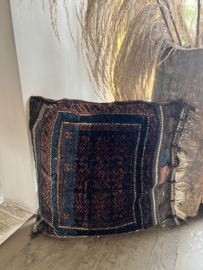 W6 -  Vintage Antiek Perzisch Kussen – Handgemaakt uit Kamelenzak