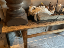 Sitetable olmen hout.