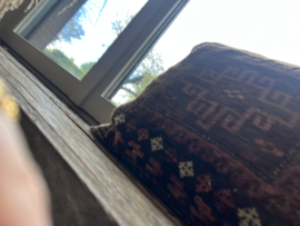 W5-Vintage Antiek Perzisch Kussen – Handgemaakt uit Kamelenzak