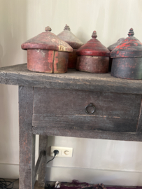 Sidetable, oud, verweerd hout