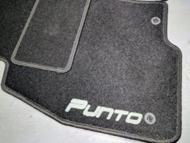 CLASSIC Velours automatten met logo Fiat Punto 2012