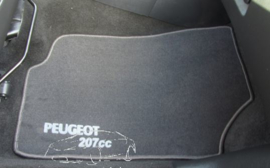 CLASSIC Velours automatten met logo Peugeot 207cc