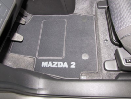 CLASSIC Velours automatten met logo Mazda 2 II 2007-2014
