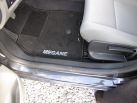 CLASSIC Velours automatten met logo Renault Megane III HB 2008-2015