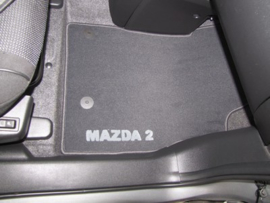 CLASSIC Velours automatten met logo Mazda 2 II 2007-2014