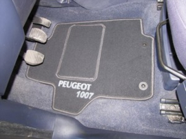 CLASSIC Velours automatten met logo Peugeot 1007