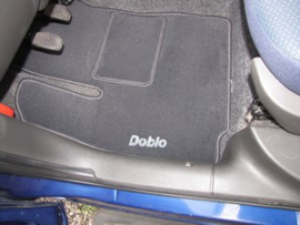 CLASSIC Velours automatten met logo Fiat Doblo I 2000-2009