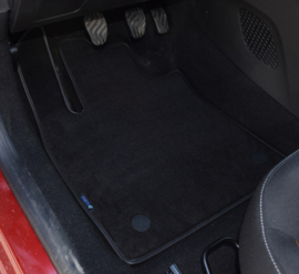 Dacia Sandero III vanaf 2020- Bijpassende set CLASSIC Velours automatten