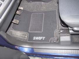 CLASSIC Velours automatten met logo Suzuki Swift  2004-2010