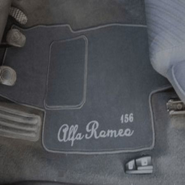 CLASSIC Velours automatten met logo Alfa Romeo 156 (1997-2007)