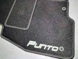 Fiat Grande Punto 2005-2010- Bijpassende set CLASSIC Velours automatten