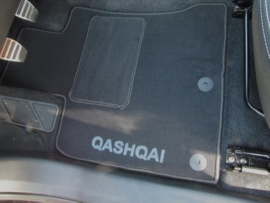 CLASSIC Velours automatten met logo Nissan Qashqai I 2006-2013