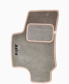 CLASSIC velours automatten beige met beige logo Opel Astra H 2004-2014