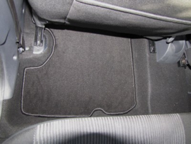 Dacia Sandero I 2008-2012- Bijpassende set CLASSIC Velours automatten