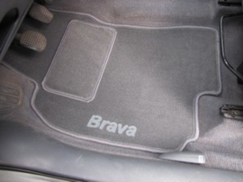 CLASSIC Velours automatten met logo Fiat Brava