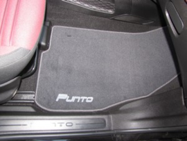 CLASSIC Velours automatten met logo Fiat punto Evo 2009-2013