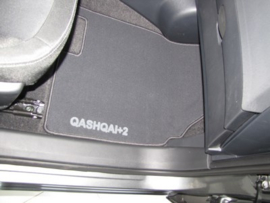 CLASSIC Velours automatten met logo Nissan Qashqai+2 2007-2014