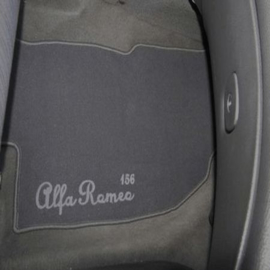 CLASSIC Velours automatten met logo Alfa Romeo 156 (1997-2007)