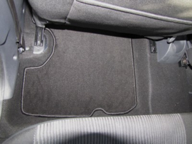 CLASSIC Velours automatten passend voor Dacia Sandero Stepway 2008-2012