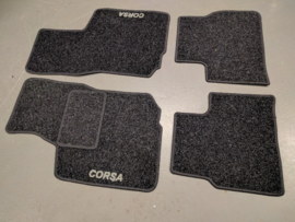 Opel Corsa B 1993-2000 CLASSIC velours automatten met LOGO