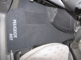 CLASSIC Velours automatten met logo Peugeot 807