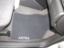 CLASSIC Velours automatten met logo Opel Astra F 1991-2002