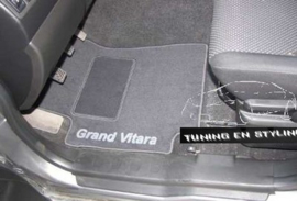 CLASSIC Velours automatten met logo Suzuki Grand Vitara II 3-deuren  2005-2014