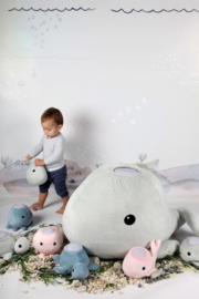 Samson The Whale Hug Tap Light Medium Grey